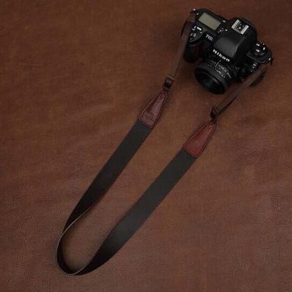 Comfortable Leather High Quality Camera Strap Neck..