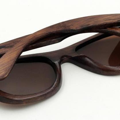 Brown bamboo frame glasses UV coati..